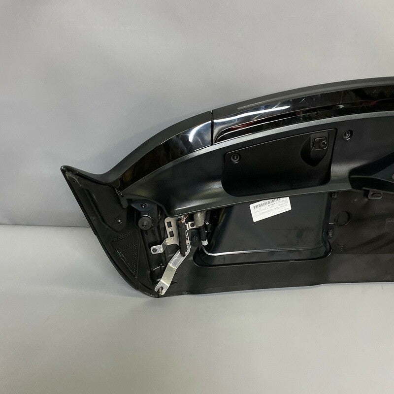 J8A2-44210-A  /  LR104718 RANGE ROVER VELAR REAR SPOILER 2018 2019 2020 NEVER PAINTED OEM J8A2-44210-A 