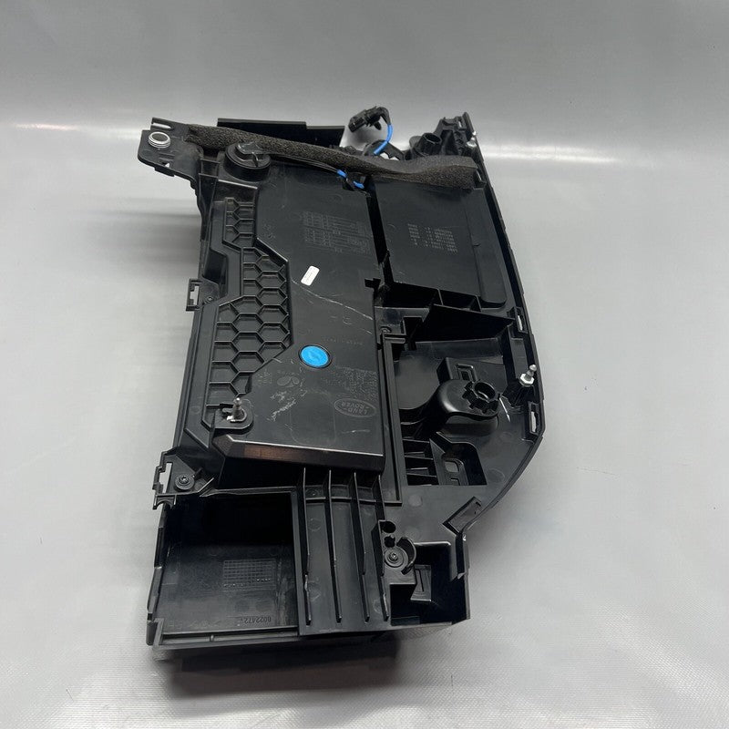 LAND ROVER DEFENDER TAIL LIGHT RIGHT PASSENGER 2020 2021 2022 OEM L8B3