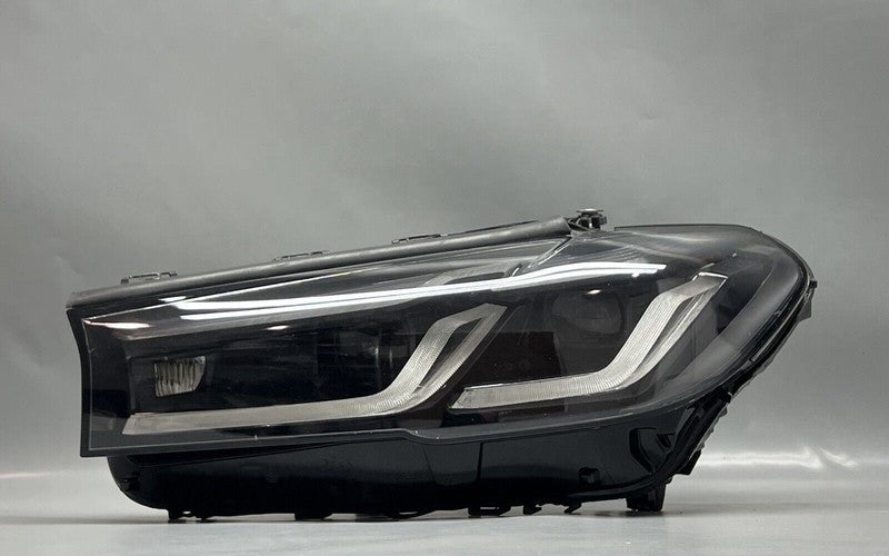 8082659-06 BMW 530 HEADLIGHT LEFT DRIVER 550 M5 LED 2021 2022 OEM 8082659-06