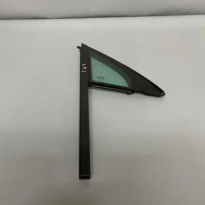 7P6845114E PORSCHE CAYENNE RIGHT FRONT DOOR CORNER GLASS 2010 2011 2012 2013 2014 2015 2016