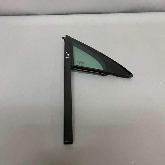 7P6845114E PORSCHE CAYENNE RIGHT FRONT DOOR CORNER GLASS 2010 2011 2012 2013 2014 2015 2016