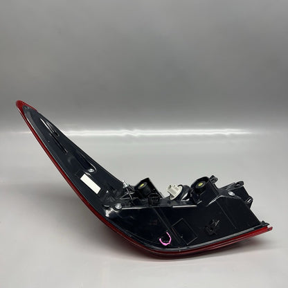 TOYOTA CAMRY TAIL LIGHT RIGHT PASSENGER 2025 2026 OEM
