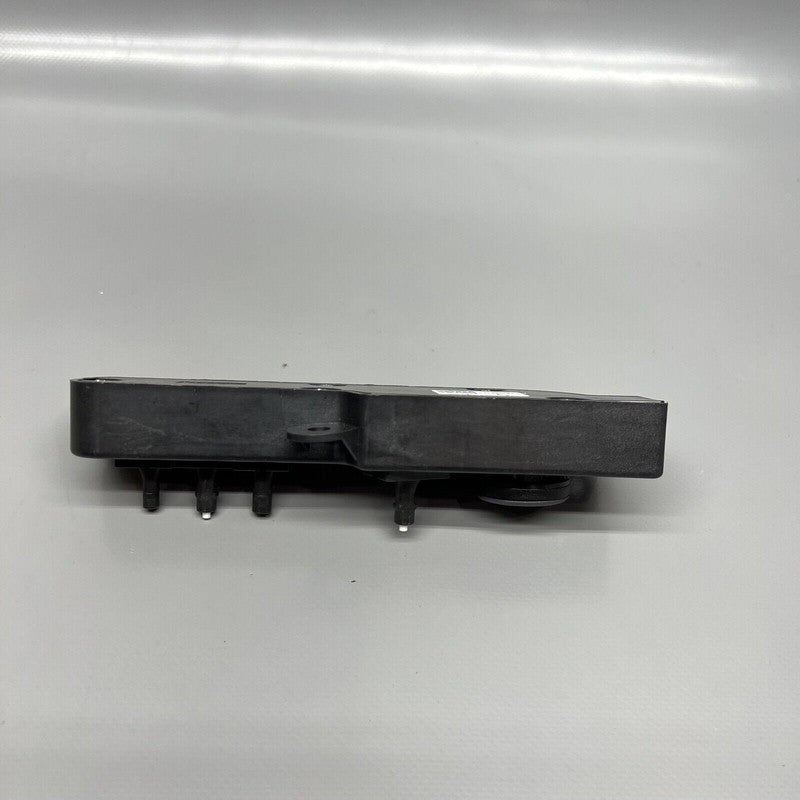 1551854-01-B TESLA MODEL Y SEAT CONTROL SWITCH LEFT FRONT 2020 2021 2022 2023 1551854-01-B