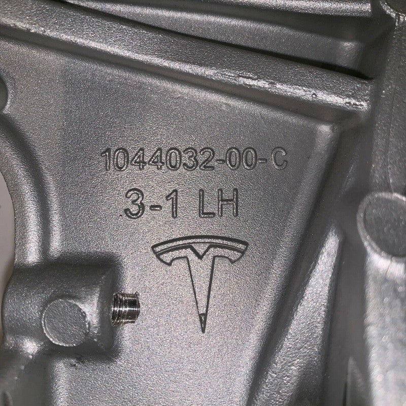 1044371-00-D TESLA MODEL 3 FRONT LEFT UPPER STRUT MOUNT BRACKET 2017 2018 OEM 1044371-00-D
