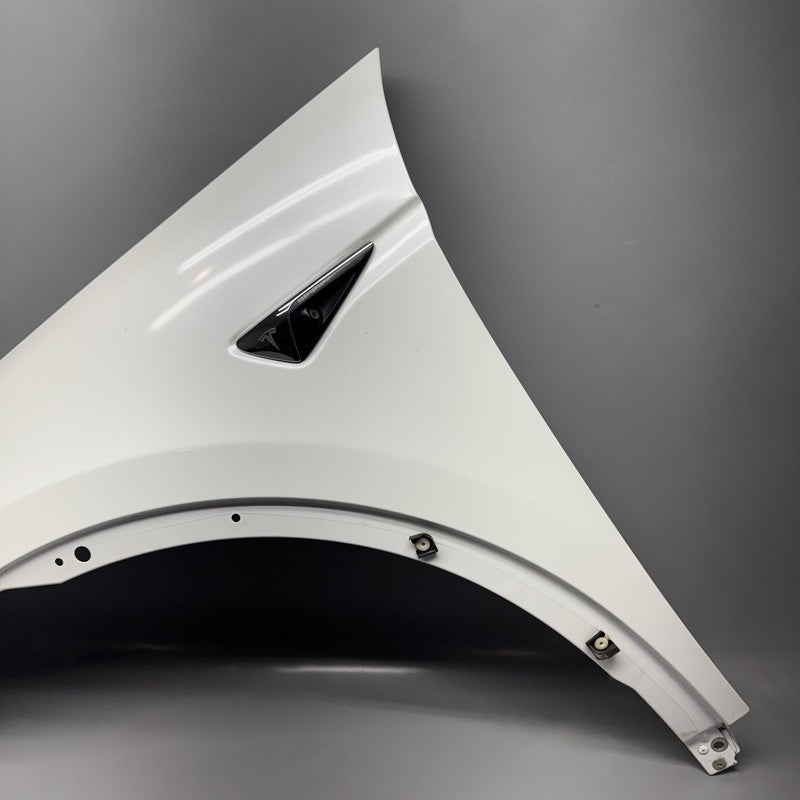 1061700-00-B TESLA MODEL X FENDER LEFT DRIVER 2016 2017 2018 2019 2020 OEM 1061700-00-B