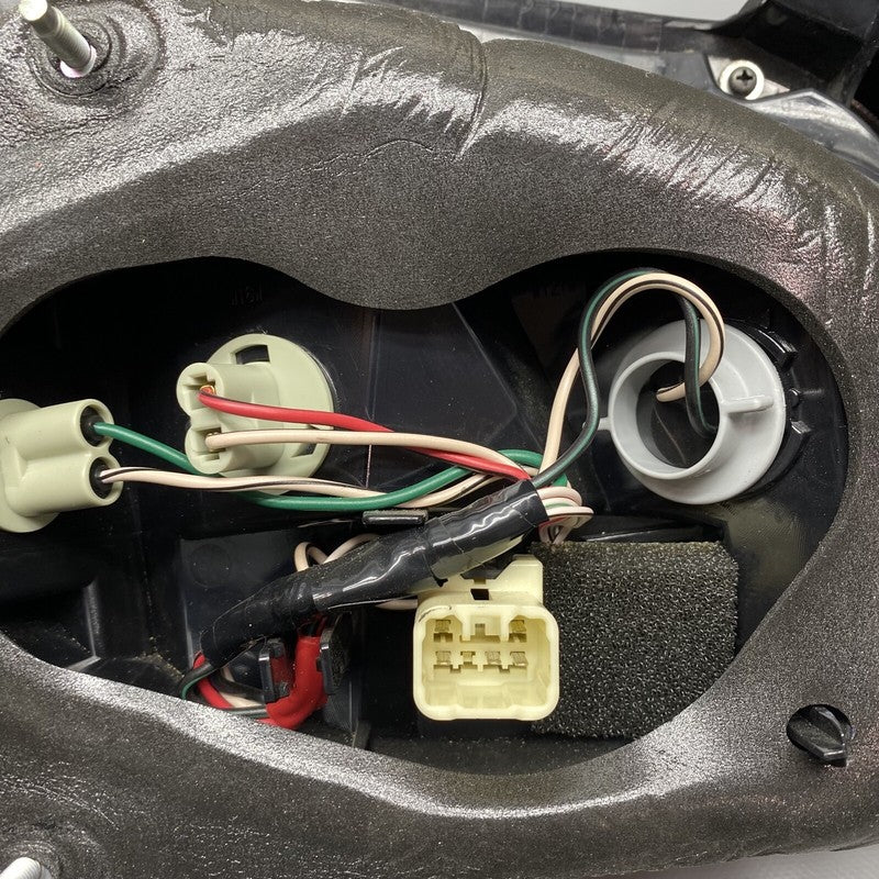 84201 VA020 SUBARU WRX STI TAIL LIGHT RIGHT SIDE 84201 VA020 2015 2016 17 18 19 20 2021 OEM