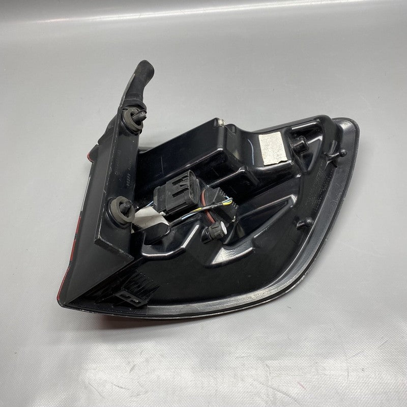 DODGE DURANGO TAIL LIGHT LEFT DRIVER 68155949AD 2016 2017 2018 2019 20