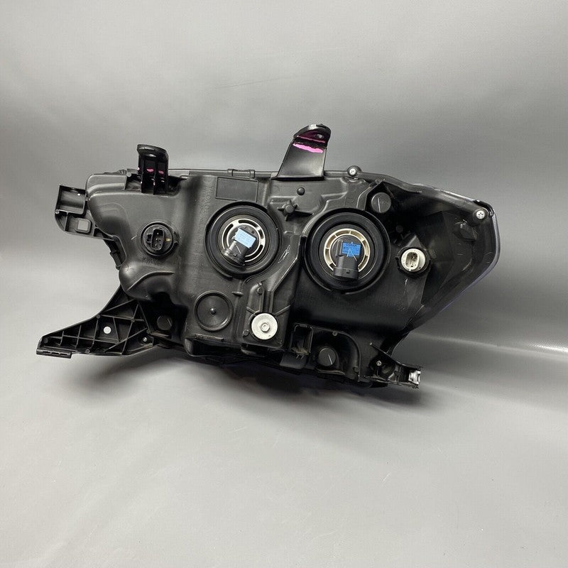 TOYOTA TACOMA HEADLIGHT RIGHT PASSENGER HALOGEN 2016 2017 2018 2019 2020 2021