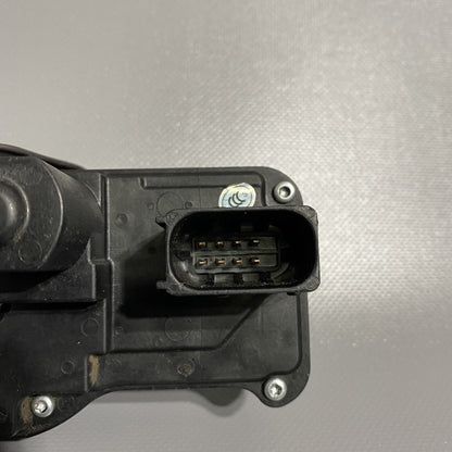 6008913-00-C TESLA MODEL S LEFT FRONT DOOR LOCK LATCH 2012 2013 2014 2015 2016 OEM