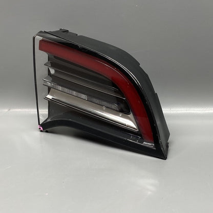 1077401-96-C TESLA MODEL 3,Y TAIL LIGHT TRUNK LEFT DRIVER 1077401-96-C 2018 19 20 21 2022 OEM