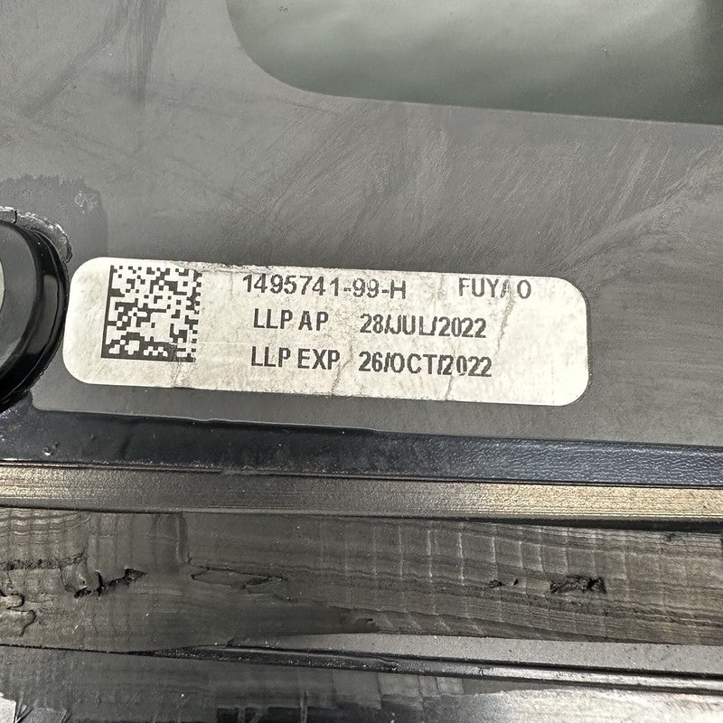 1495741-99-H TESLA MODEL Y QUARTER GLASS RIGHT REAR 2020 2021 2022 2023 OEM 1495741-99-H