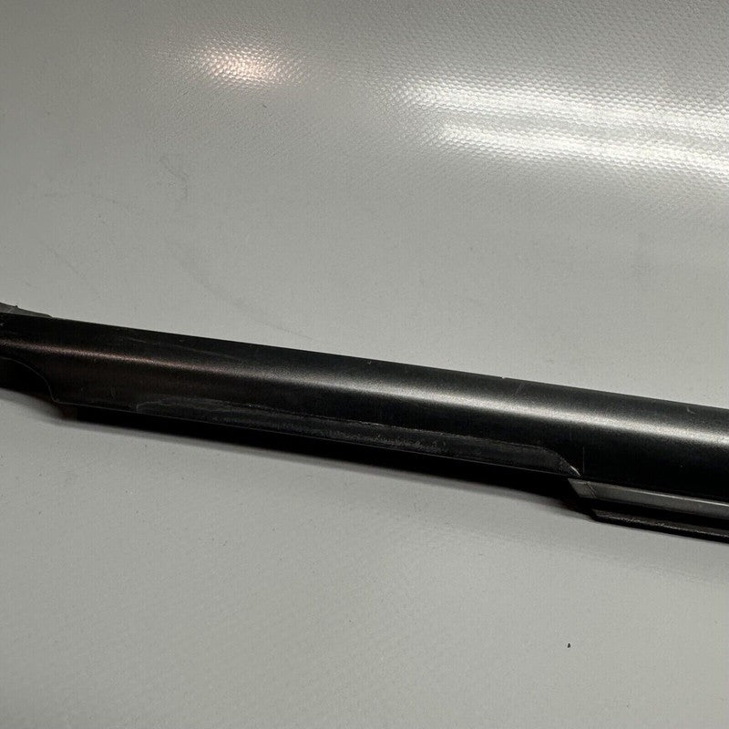 99153708601 PORSCHE 911 CAYMAN 718 DOOR MOLDING RIGHT FRONT 2017-2023 OEM 99153708601