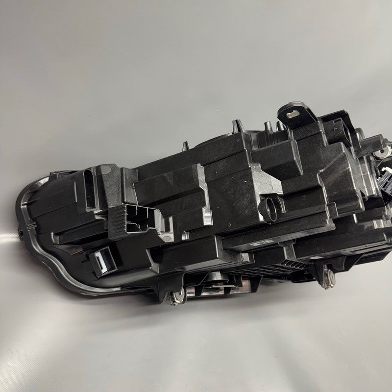 BMW X1 HEADLIGHT RIGHT PASSENGER 2020 2021 2022 LED 63115A01176 OEM