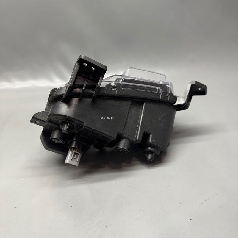 92201P1100C KIA SPORTAGE FOG LIGHT LEFT DRIVER 2023 2024 2025 92201P1100C