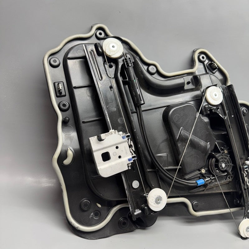 TESLA MODEL 3 WINDOW REGULATOR RIGHT REAR 2017 2018 2019 2020 OEM 1096