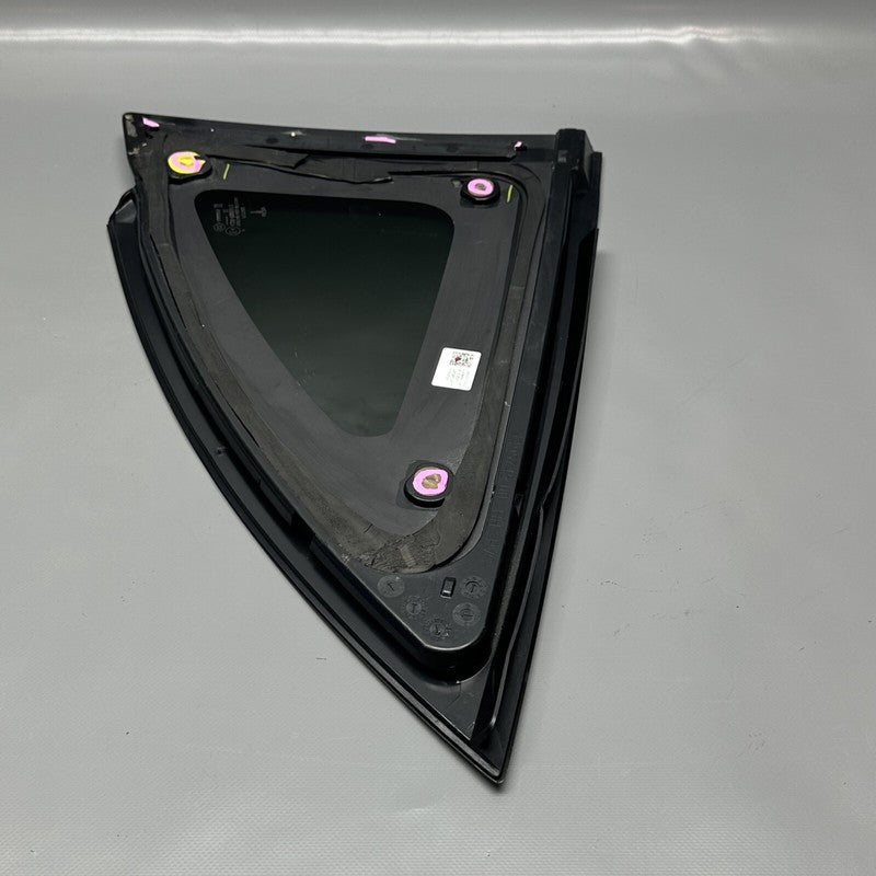 1495741-00-E TESLA MODEL Y QUARTER GLASS RIGHT REAR 2020 2021 2022 2023 OEM 1495741-00-E