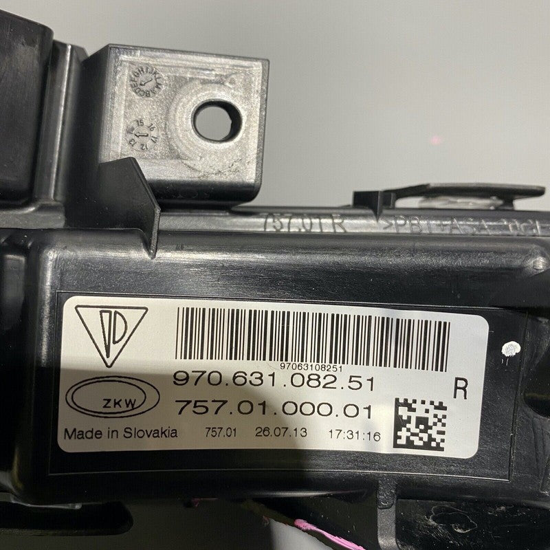 97063108251 PORSCHE PANAMERA HYBRID FOG LIGHT RIGHT SIDE LED 97063108251 OEM 2014 2015 2016 