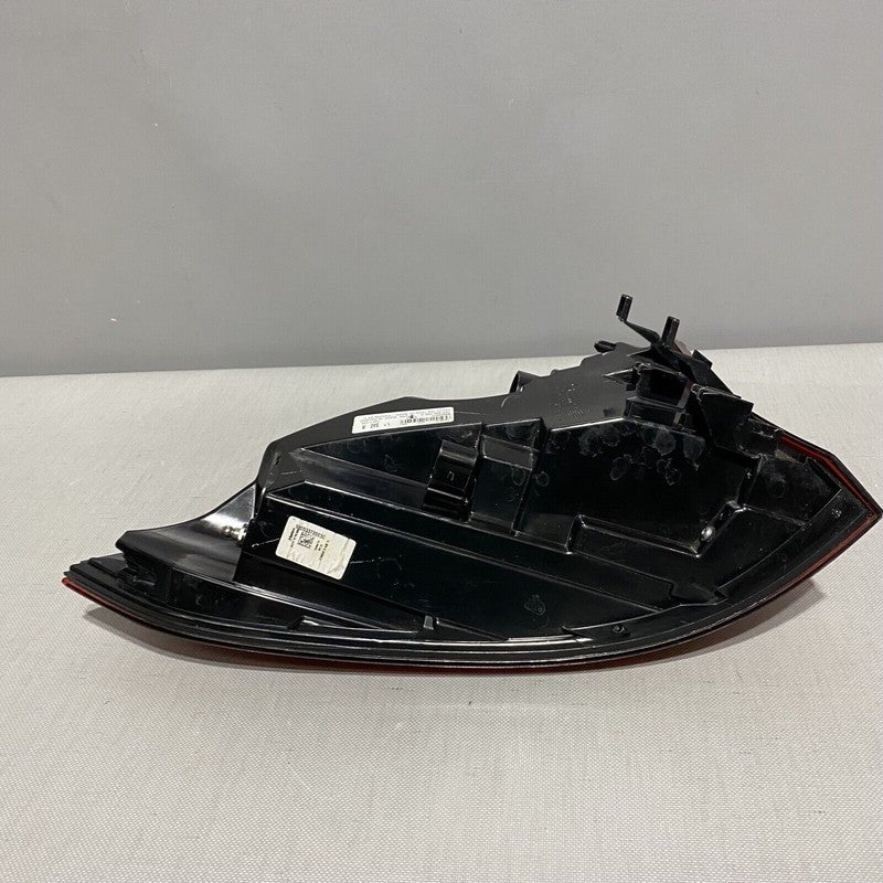 PORSCHE CAYENNE TAIL LIGHT RIGHT PASSENGER LED 7P545208H OEM 2015 2016
