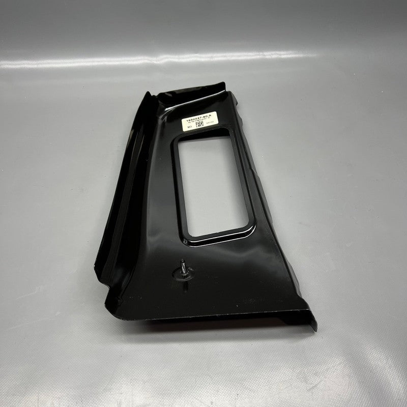 TESLA MODEL 3 WHEELHOUSE EXTENSION RIGHT REAR  2024 2025 OEM 1950527-S