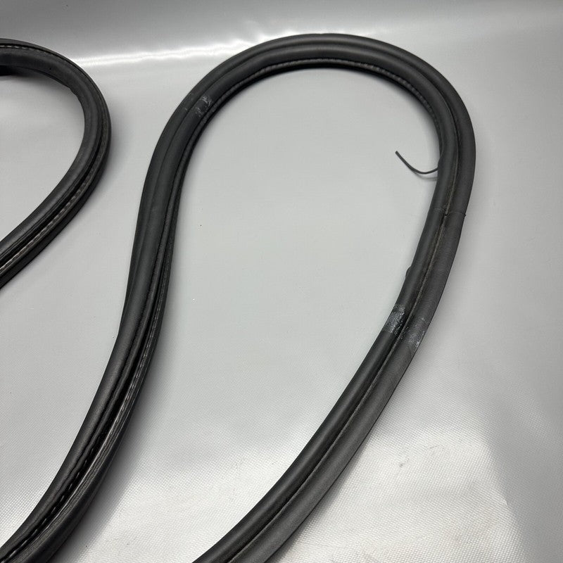 1486211-00-A TESLA MODEL X FRUNK SEAL WITH SECTION 2016 2017 2018 2019 2020 OEM 1486211-00-A