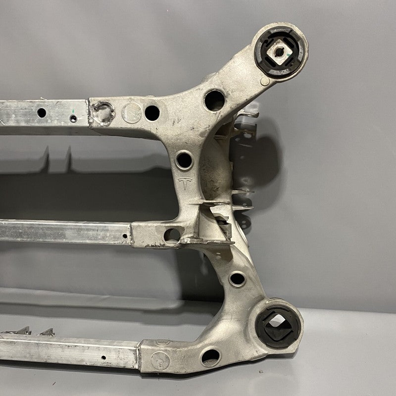 1009826-00-A TESLA MODEL S CROSSMEMBER REAR SUBFRAME RWD 1009826-00-A 2012 2013 2014 2015 OEM