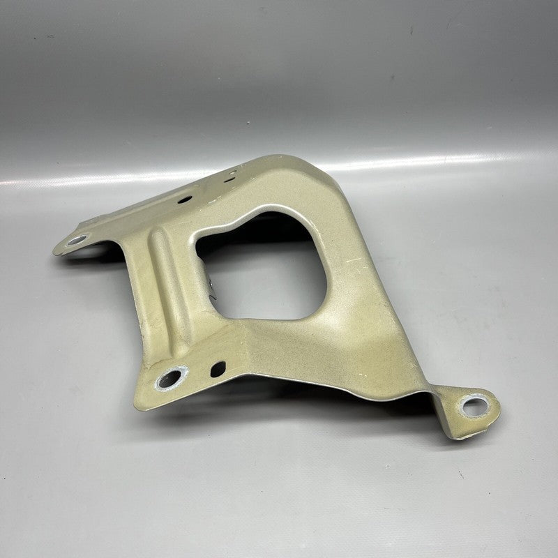 1487492-00-A TESLA MODEL Y FENDER SUPPORT BRACKET RIGHT 2020 2021 2022 2023 OEM 1487492-00-A