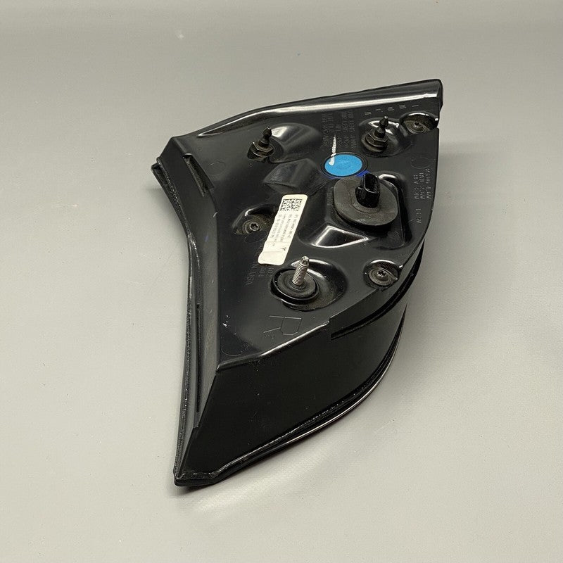 TESLA MODEL 3 TAIL LIGHT TRUNK RIGHT PASSENGER 1077402-00-E 2017 18 19