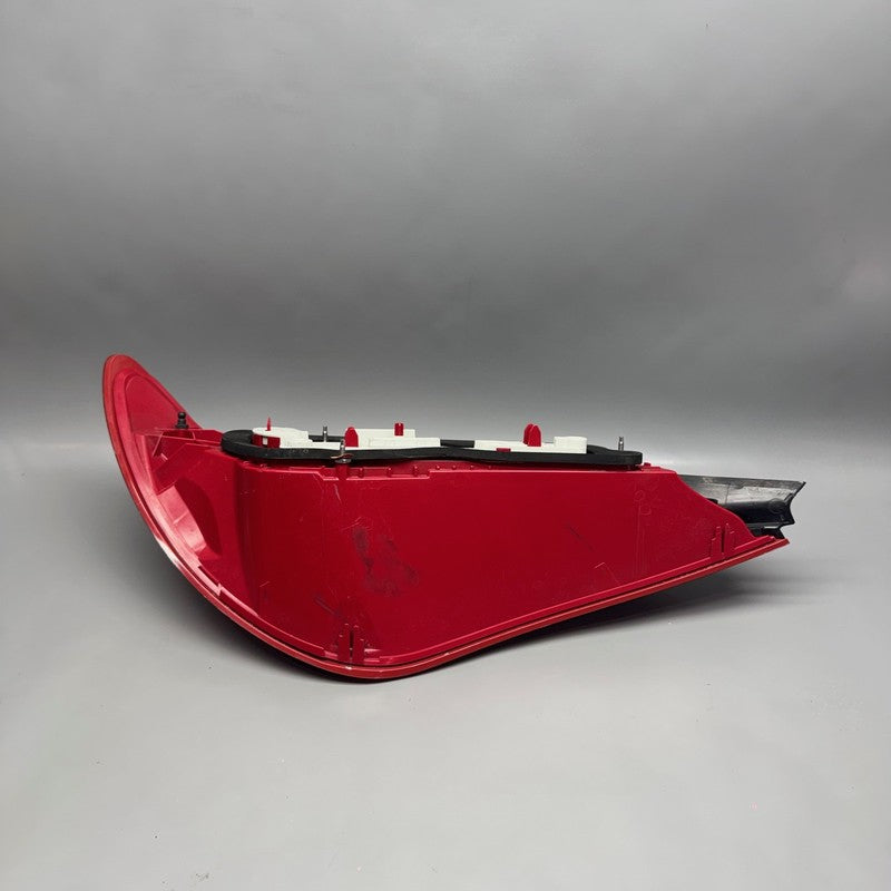 MERCEDES BENZ CL250 TAIL LIGHT RIGHT PASSENGER 2014 2015 2016 2017 OEM