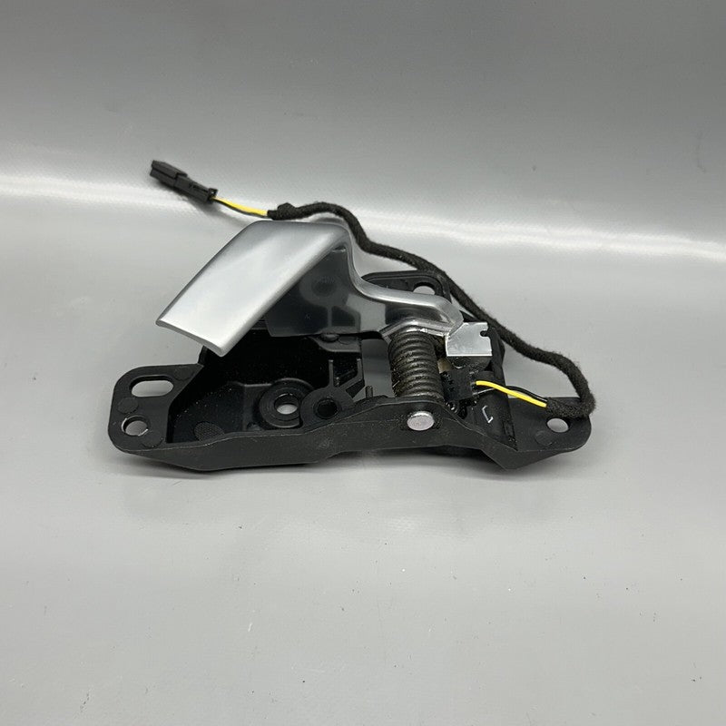 1047629-00-A TESLA MODEL X DOOR OPENER INTERIOR RELEASE LEFT FRONT 2015 2016 2017 2018 OEM