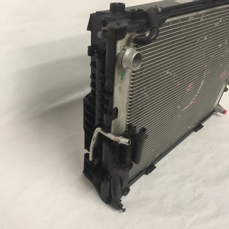 17117534904-01  /  7553664-01 BMW 745 E65 COOLING RADIATOR AC CONDESER AND COOLERS 2002 2003 2004 2005 OEM