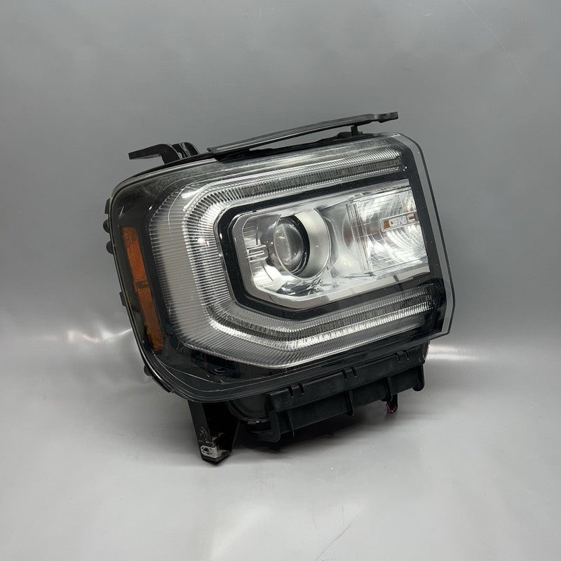 84016911 GMC SIERRA HEADLIGHT RIGHT PASSENGER 2016 2017 2018 2019 XENON OEM 84016911