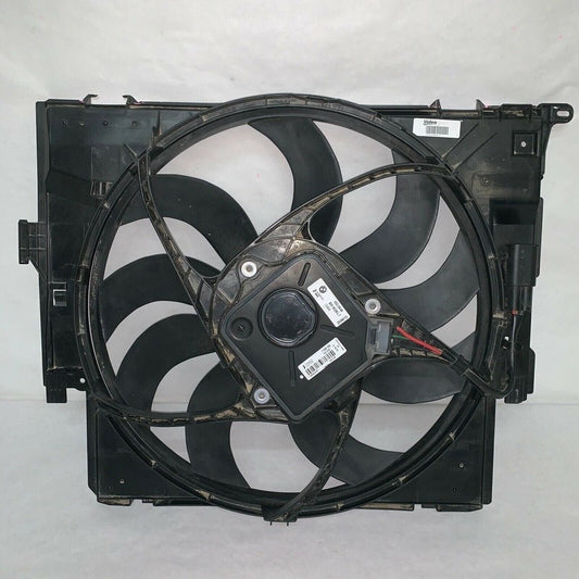 7640511 BMW 328 F30 RADIATOR COOLING FAN SEDAN 2012 2013 2014 2015 2016 OEM