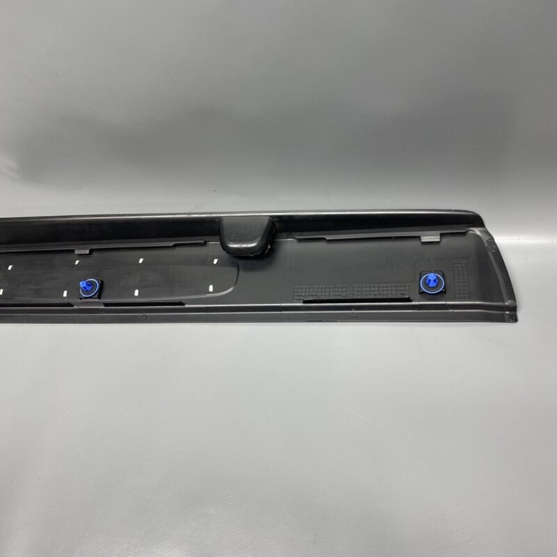 98150466702 PORSCHE CAYMAN S 981 DOOR SILL RIGHT FRONT 98150466702 2013 2014 2015 2016 OEM