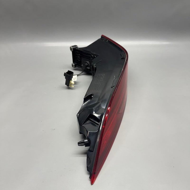 JAGUAR E PACE TAIL LIGHT LEFT DRIVER 2017 2018 2019 2020 OEM J9C3-1340