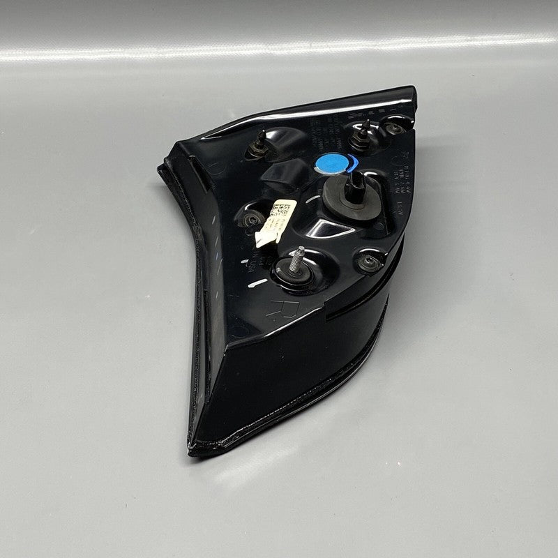 1077402-00-E TESLA MODEL 3 TAIL LIGHT TRUNK RIGHT PASSENGER 1077402-00-E 2017 18 19 20 2021 