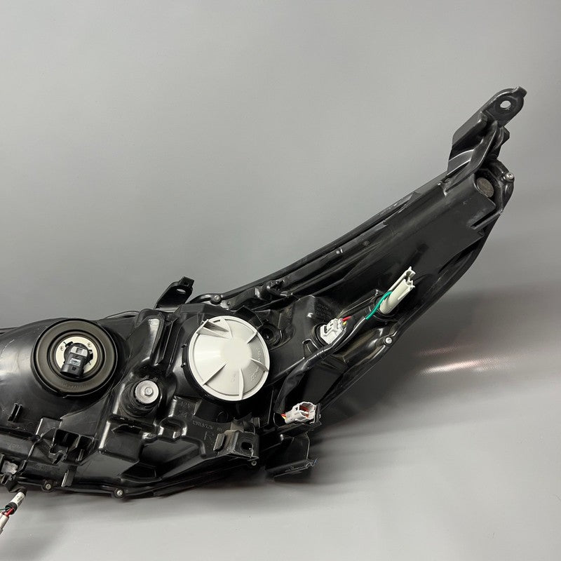 TOYOTA HIGHLANDER HEADLIGHT RIGHT PASSENGER 2017 2018 2019 DRL OEM 