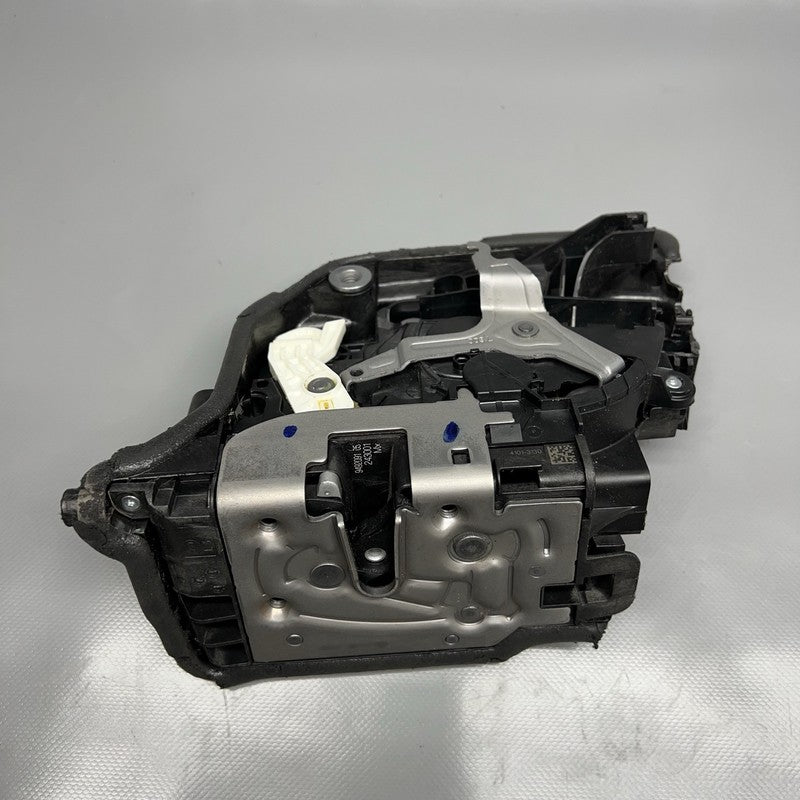 9492091 BMW X4 DOOR LOCK LATCH LEFT FRONT 2019 2020 2021 2022 2023 OEM 9492091