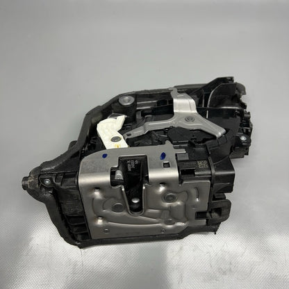 9492091 BMW X4 DOOR LOCK LATCH LEFT FRONT 2019 2020 2021 2022 2023 OEM 9492091