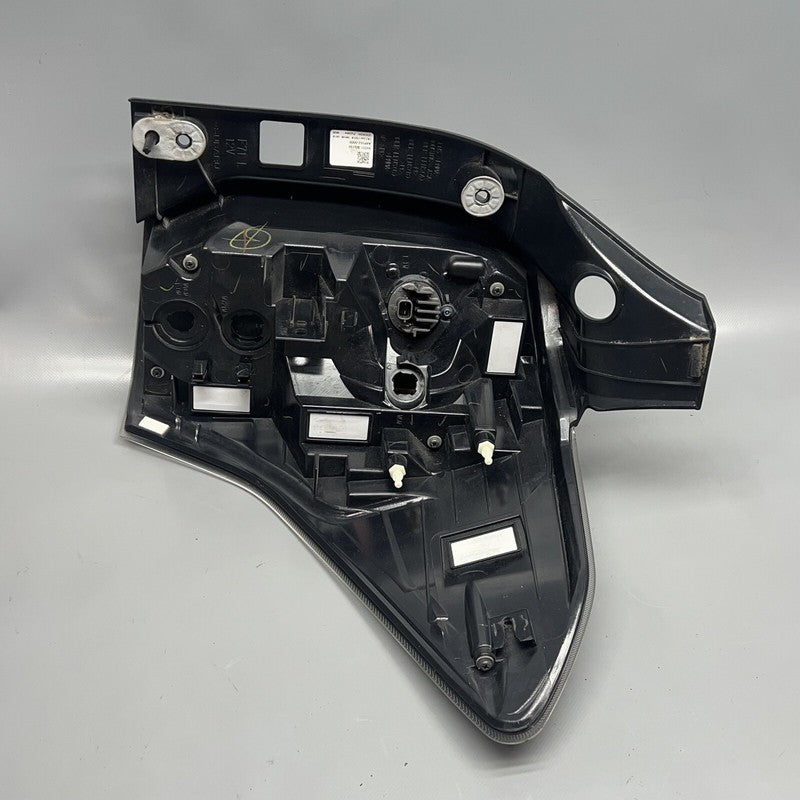 84201-SG150 SUBARU FORESTER TAIL LIGHT LEFT DRIVER 2017 2018 OEM 84201-SG150