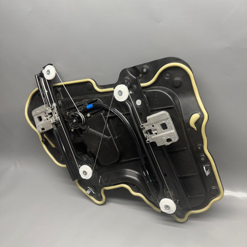 TESLA MODEL 3 WINDOW REGULATOR RIGHT REAR 2017 2018 2019 2020 2021 202