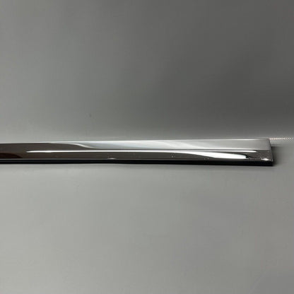 1098684-00-D TESLA MODEL X DOOR WINDOW MOLDING RIGHT FRONT 2015 16 17 18 19 20 21 22 2023 OEM