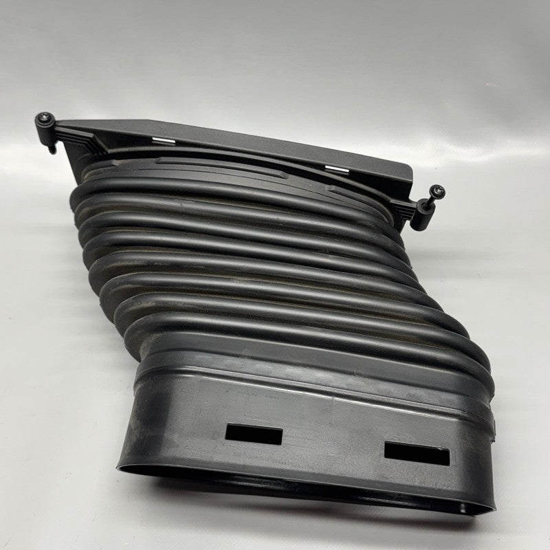MERCEDES BENZ G63 ENGINE AIR DUCT RIGHT 2019-2021 2022 2023 2024 OEM A