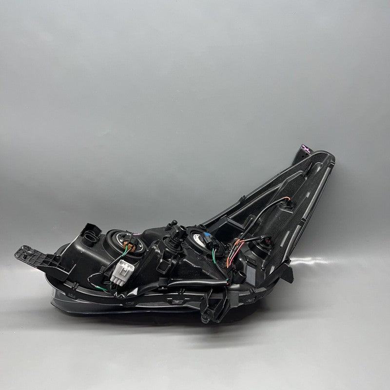 SUBARU IMPREZA HEADLIGHT RIGHT PASSENGER HALOGEN 2017 2018 2019 2020 2021 2022 