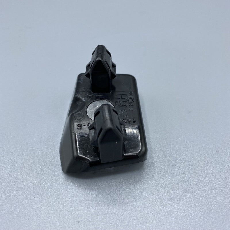 1493773-00-B TESLA MODEL Y FRONT BUMPER FENDER BRACKET RIGHT 1493773-00-B 2020 2021 2022 OEM