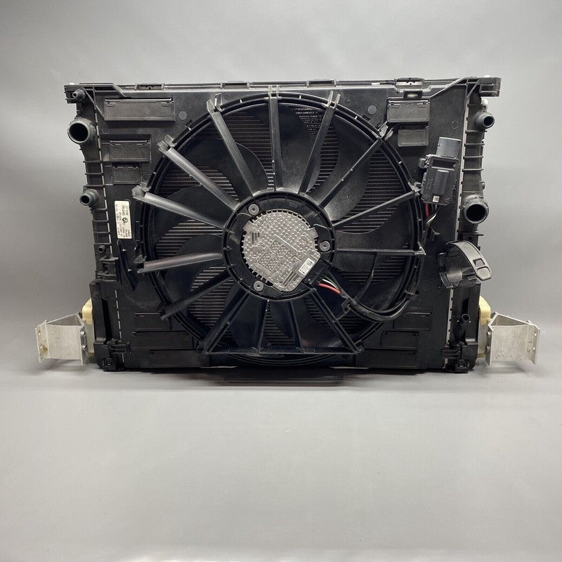 17427953400 BMW 740 COMPLETE RADIATOR 17427953400 2016 2017 2018 2019 600 WATT OEM
