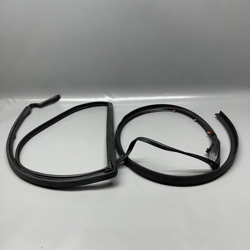 C2Z11447 JAGUAR XF DOOR SEAL LEFT REAR 2009 2010 2011 2012 2013 2014 2015 OEM C2Z11447