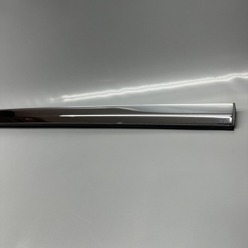 1032165-88-D TESLA MODEL X DOOR WINDOW MOLDING LEFT FRONT 2016 17 18 19 2020 OEM 1032165-88-D