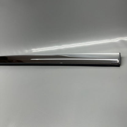 1032165-88-D TESLA MODEL X DOOR WINDOW MOLDING LEFT FRONT 2016 17 18 19 2020 OEM 1032165-88-D