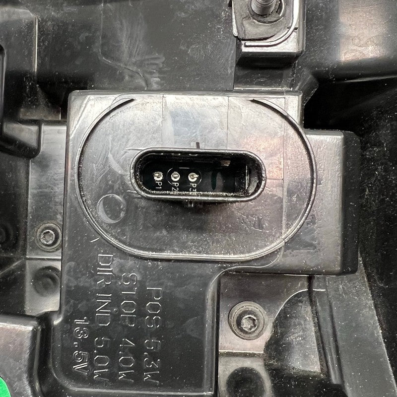 TESLA MODEL 3 TAIL LIGHT LEFT DRIVER 2017 2018 2019 2020 2021 2022 202