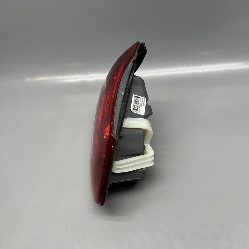 A2059061702 MERCEDES BENZ C300 WAGON TRUNK TAIL LIGHT LEFT DRIVER 2015 2016 2017 2018 OEM